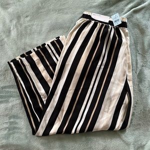 High Rise Crop Flare Striped Pants ✨NWT✨